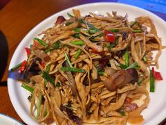 -唐师傅湘西名菜馆(武陵路店)