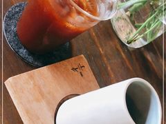 -彳亍咖啡·这里(水湾路店)