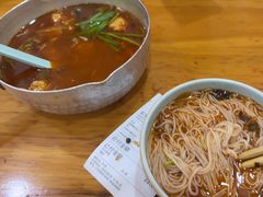 -叶伟胡辣壳面(两路口店)