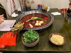 -黄潇洒老火锅(九眼桥宏济巷店)