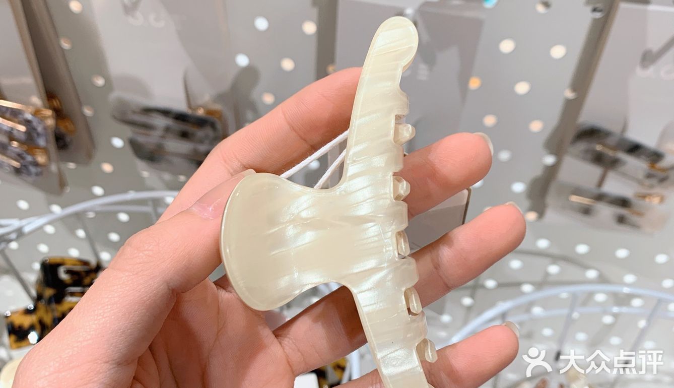 OCE春夏饰品又上新[礼花]抓夹不拉扯发际线正流行