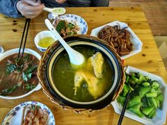 -云河农家乐饭店(福禄缘树山店)