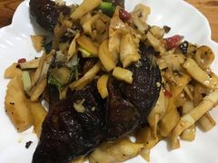 醋笋炒腊禾花鱼-牛八宝桂林米粉(八里庄店)