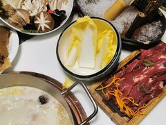 -洪氏嗨捞·猪肚鸡火锅(阳光天地店)