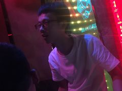 -好乐迪(张扬路八佰伴店)