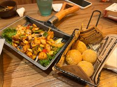 -恩你小木屋·韩式料理(假日广场店)