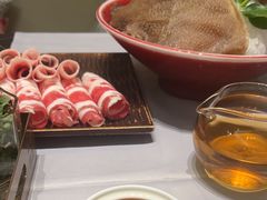 -红鼎豆捞·非遗鲍皇汤火锅(宝丰路店)