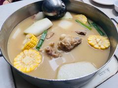 -肥仔文澳门猪骨煲(南京西路店)