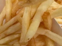 -麦当劳(上海虹桥站30B检票口楼上)