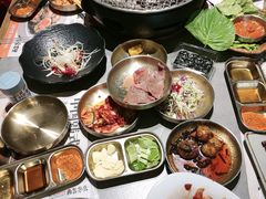 -草家酱蟹炭火烤肉店(珲春南路一店)