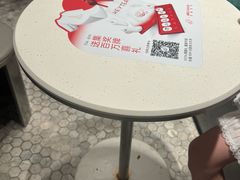 -喜茶(迪士尼小镇DP店)