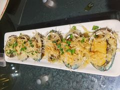 蒜蓉粉丝鲍鱼-达叔香味海鲜(海棠68环球美食街店)