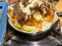 迷你火鸡辣芝士胫骨铁板（配火鸡面）-夏星酒馆(剑桥公社店)