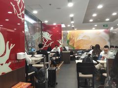 大堂-康师傅私房牛肉面(北京南站店)