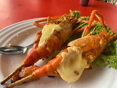-大树下海鲜饭店