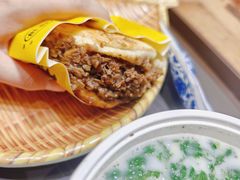 -穆得·老周家牛肉烧饼(普利街店)