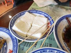 -赵记传承特色牛奶甜品(泉城广场店)