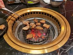 -山川小町·极番烧肉(新地假日广场店)