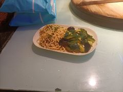 -鱼窝棚柴火铁锅炖(富山屯店)