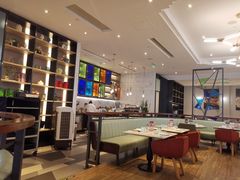 -港丽餐厅(高德置地店)