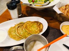 西葫芦饼配酸奶-TUK土耳其餐厅·下午茶(卢湾店)