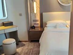 -上海世茂皇家艾美酒店