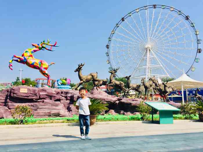 白鹿仓主题乐园-"白鹿仓,现在已经是西安比较有名齐全,集吃.