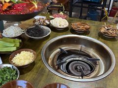 -黄潇洒老火锅(九眼桥宏济巷店)