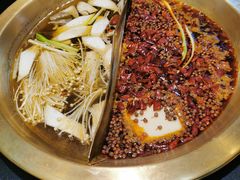 -沸炉重庆老火锅(军事博物馆店)