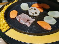 -三国惹火烤肉·中日韩烤肉集合店(百草路店)