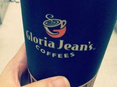 澳洲坚果巧克力拿铁-Gloria Jean's Coffees