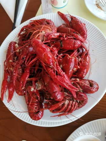 七个人从5点半吃到8：30 遇到一群有趣的人