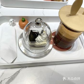 那天去不知道怎么回事 给我们的兔兔不是拉屎就是尿尿