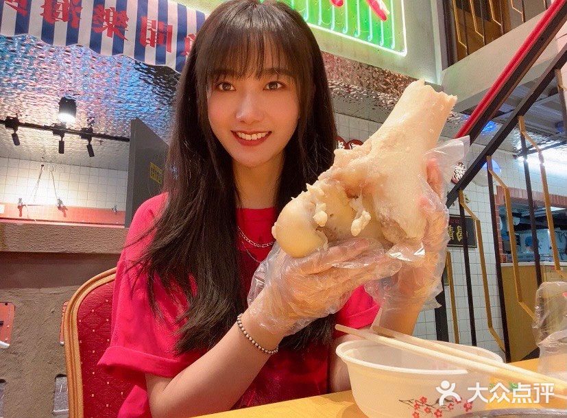 比脸还大的棒骨｜一个又好拍又好吃的地方