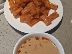 -海底捞火锅(宝龙广场夜宵主题店)