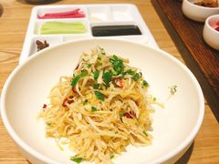 葱油拌竹笋衣-小大董·烤鸭(五棵松店)