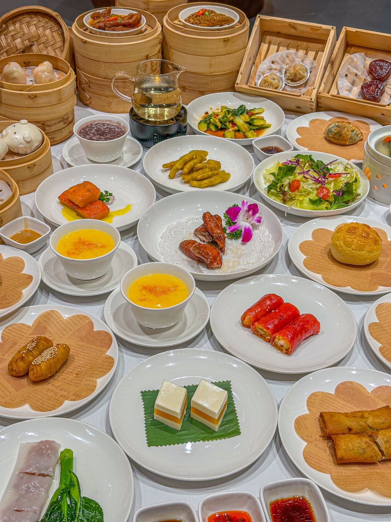 没想到,酒店的点心自助做的这么丰盛👍