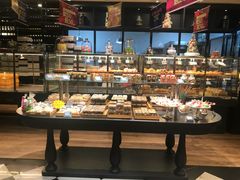面包甜点陈列柜-米洛克欧洲蛋糕(西南路店)