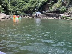 -安吉龙王山峡谷漂流