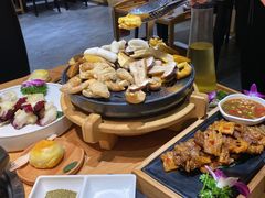 -一朵菌·野生菌探索家火锅(南亚店)