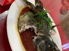 -霞涌市场海鲜摆卖区