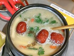 -围炉肉舍丹东海鲜烤肉·烤活鳗(步行街店)