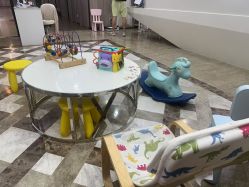 -睿宝儿科·眼科·口腔(静安大悦城门诊部)