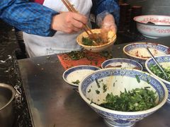 -曾笼笼牛肉饼