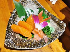 三文鱼刺身-桃太郎创作料理(大坪店)