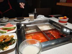 -海底捞火锅鲜切牛肉主题店(长寿路店)