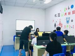 -童程童美·信息学竞赛·乐高机器人编程(长宁来福士校区)