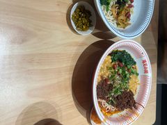 -遇见小面(东方宝泰店)