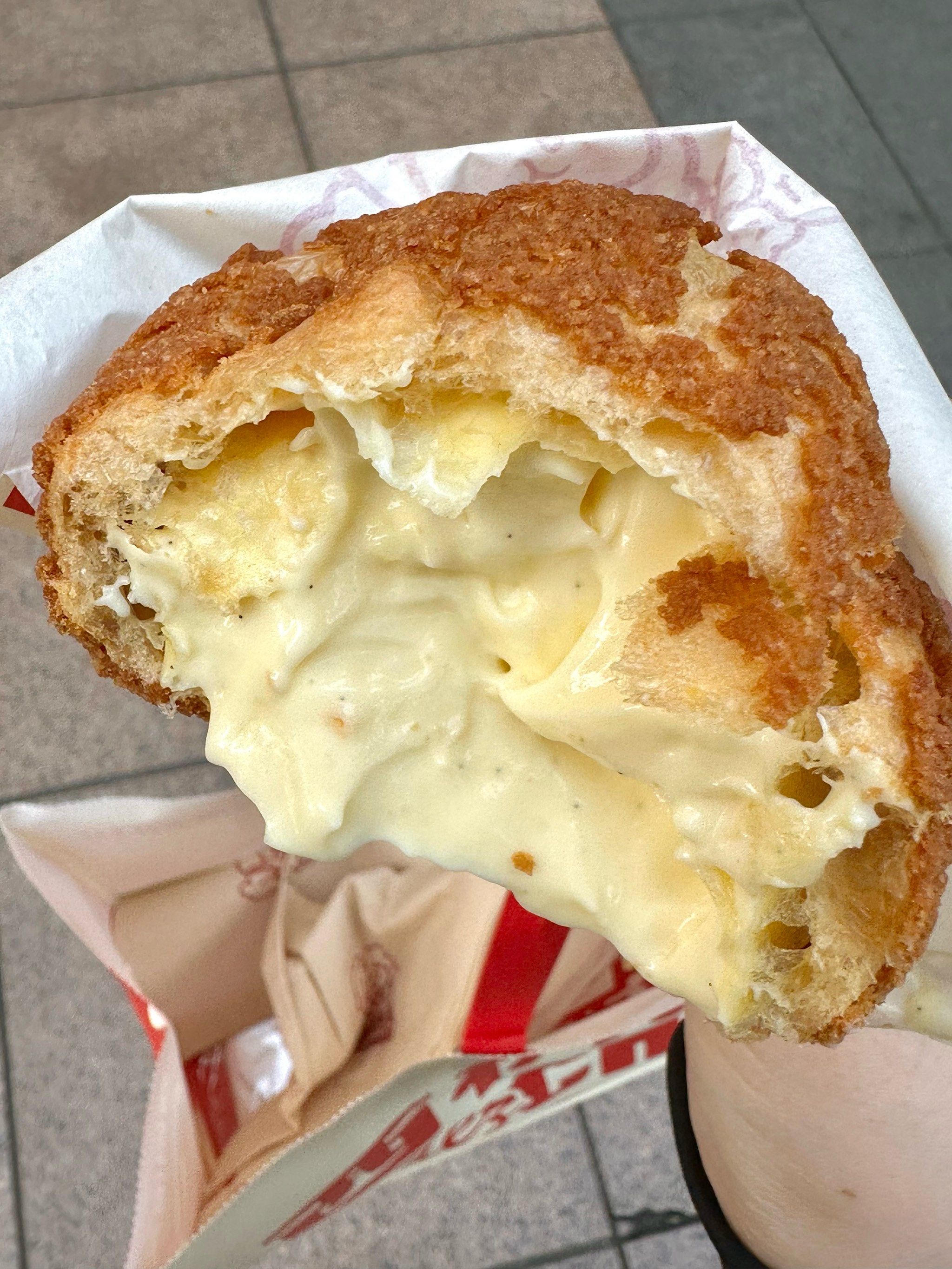 交出你们手里吃过西树泡芙的图片!