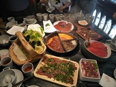 -热火朝天鲜切牛肉火锅(南强街巷店)